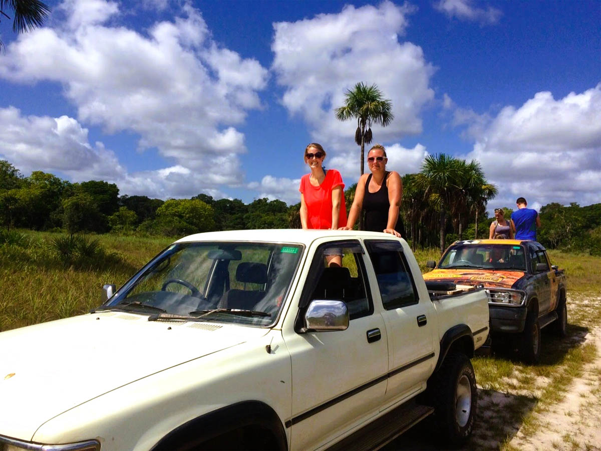 Jeep 4x4 Safari - Orange Travel Suriname - Savanne 2